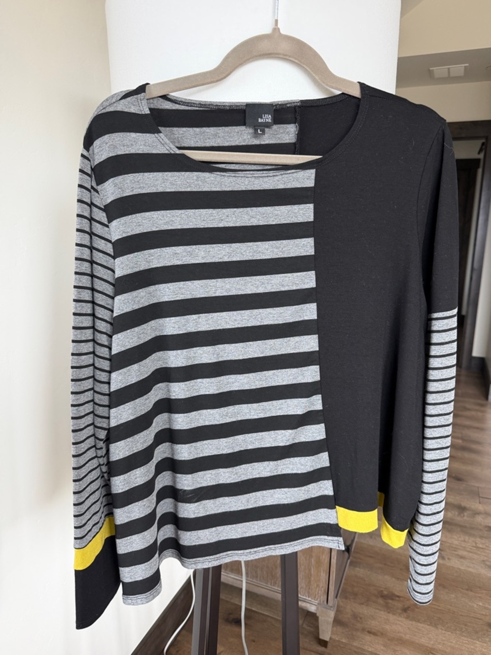 Lisa Bayne asymmetric long sleeved black grey top - size large